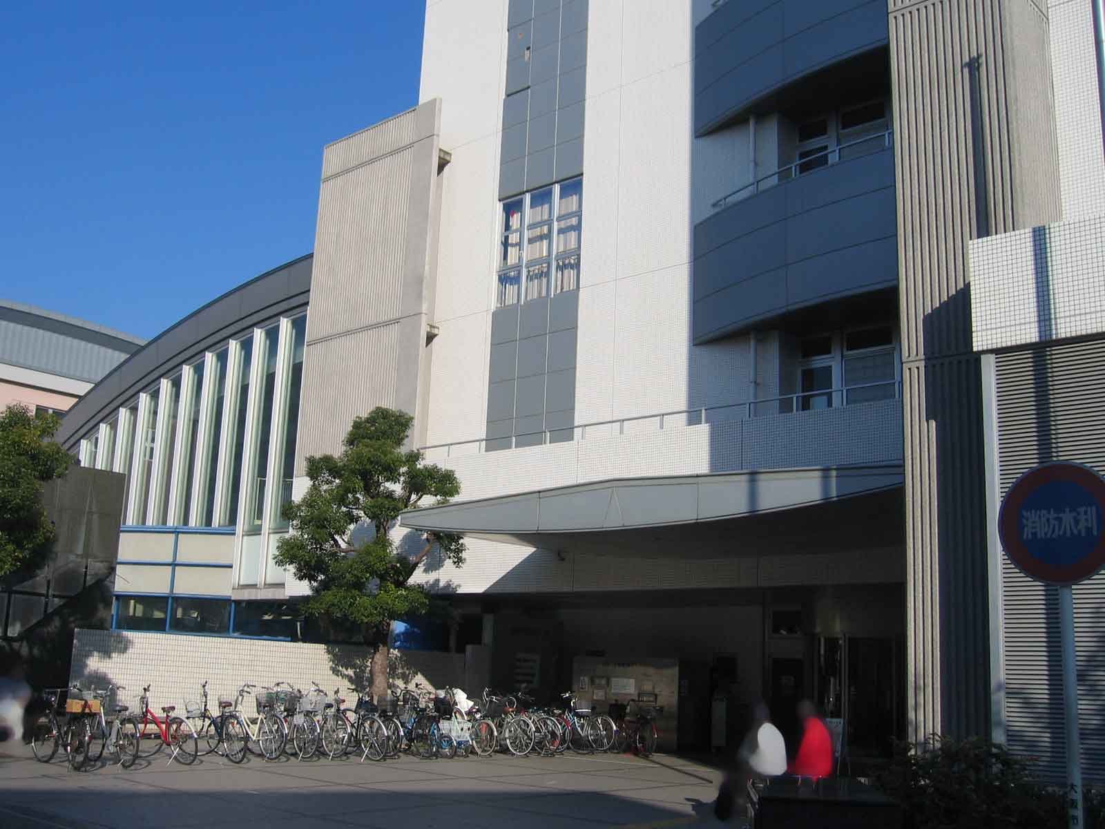 東淀川図書館